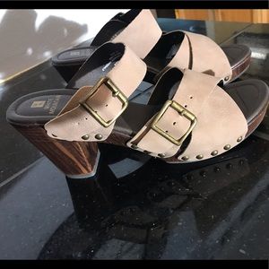 White mountain heels